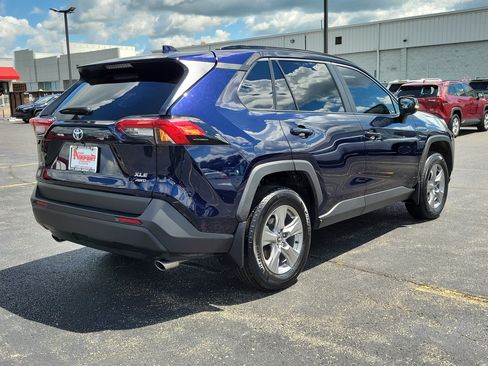 Used 2025 Toyota RAV4 XLE AWD/4WD image 4