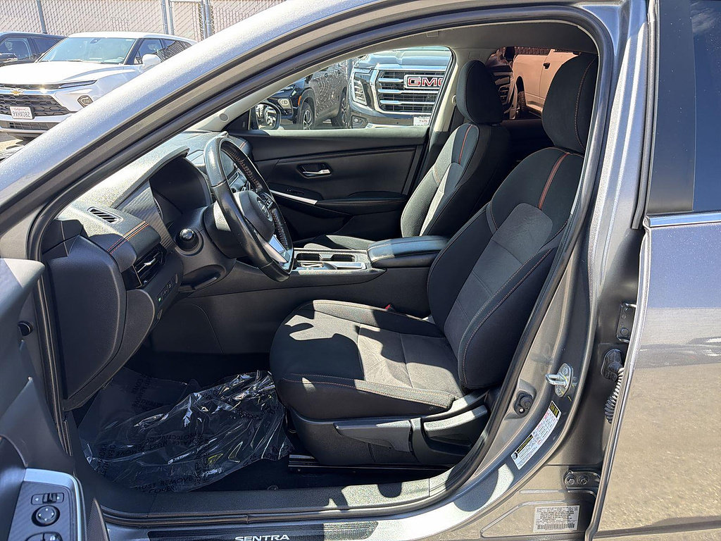 Used 2023 Nissan Sentra SR w/ Trunk Package FWD image 17