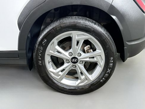Certified 2023 Hyundai Kona SEL AWD/4WD image 28