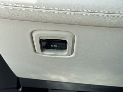 Used 2023 Maserati Grecale Modena AWD/4WD image 36