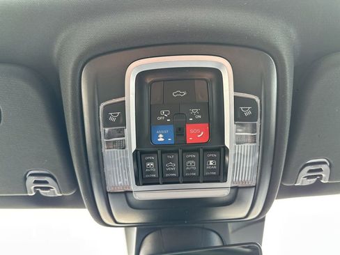 Used 2023 RAM 1500 Laramie w/ Night Edition AWD/4WD image 37