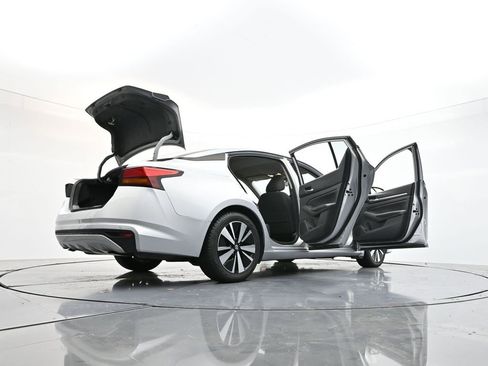 Used 2022 Nissan Altima 2.5 SV image 39