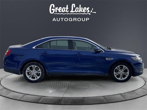Used 2015 Ford Taurus SEL image 6