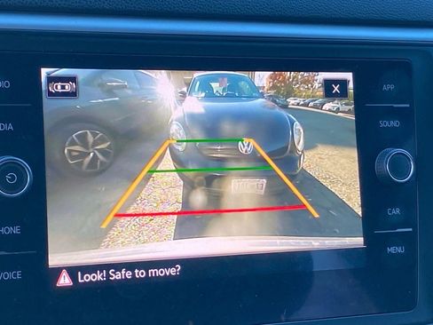 Used 2021 Volkswagen Atlas Cross Sport SE image 12