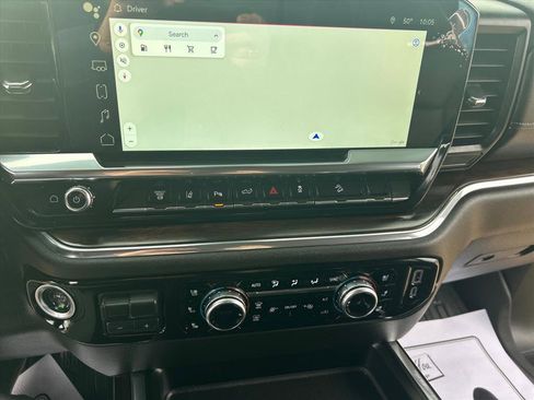 Used 2024 GMC Sierra 2500 SLT w/ SLT Premium Package image 27