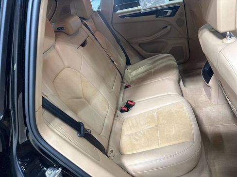 Used 2015 Porsche Macan S image 26