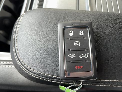 New 2026 Jeep Grand Wagoneer Limited AWD/4WD image 40