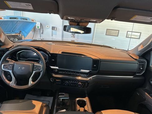 Used 2023 Chevrolet Silverado 1500 RST w/ Convenience Package II image 10