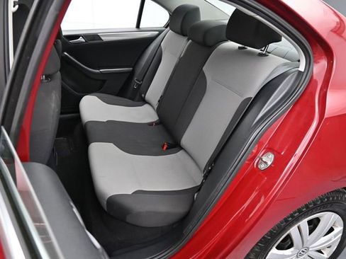 Used 2017 Volkswagen Jetta S image 23