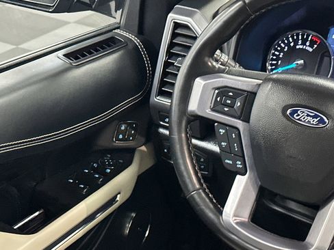 Used 2020 Ford Expedition Platinum image 25