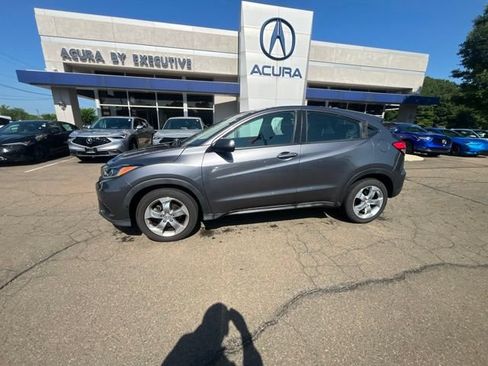 Used 2019 Honda HR-V LX image 39