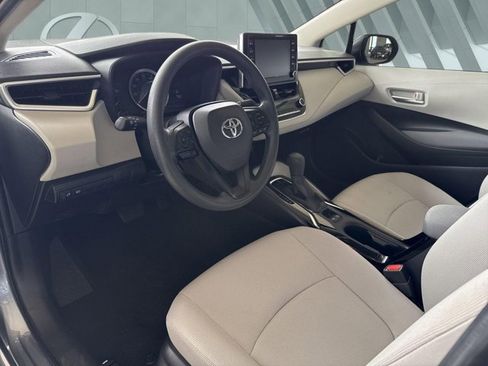 Used 2020 Toyota Corolla LE FWD image 11