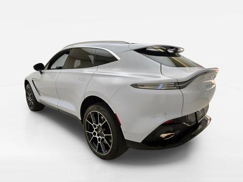 Used 2022 Aston Martin DBX AWD/4WD image 11