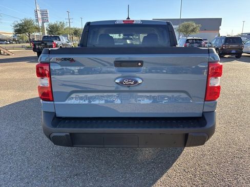 Certified 2022 Ford Maverick XLT image 3