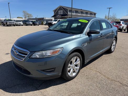 Used 2010 Ford Taurus SEL image 1