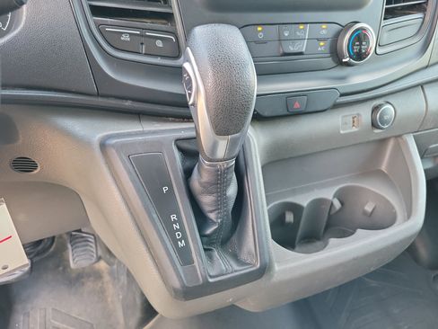 Used 2022 Ford Transit 250 Medium Roof image 7