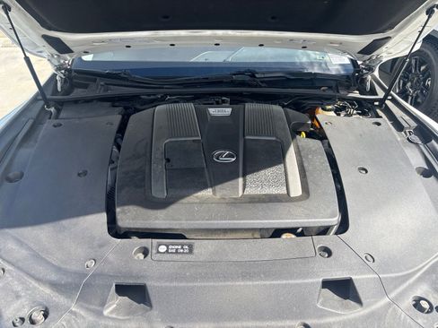 Used 2020 Lexus LS 500 RWD image 16