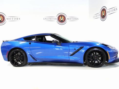 Used 2016 Chevrolet Corvette Stingray Coupe w/ Carbon Flash Badge Package image 77
