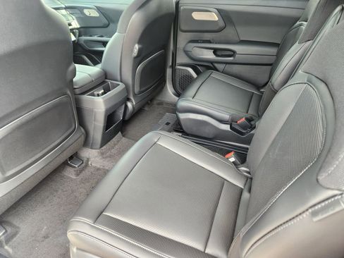 New 2027 Kia Telluride S image 10