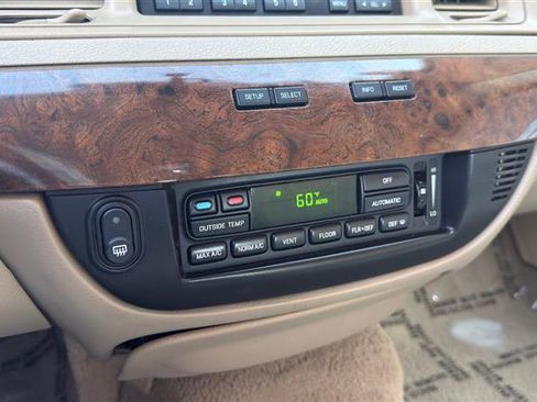 Used 2009 Mercury Grand Marquis LS RWD image 34