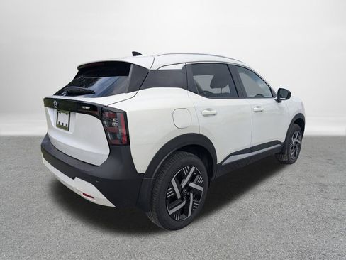 New 2026 Nissan Kicks SV image 3