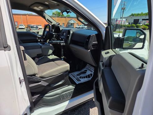 Used 2018 Ford F150 XL w/ Equipment Group 101A Mid RWD image 12