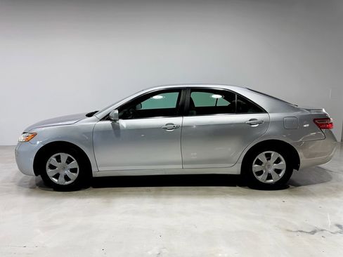 Used 2007 Toyota Camry LE image 4