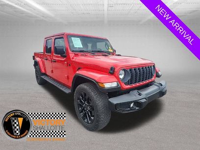 Used 2025 Jeep Gladiator Sport