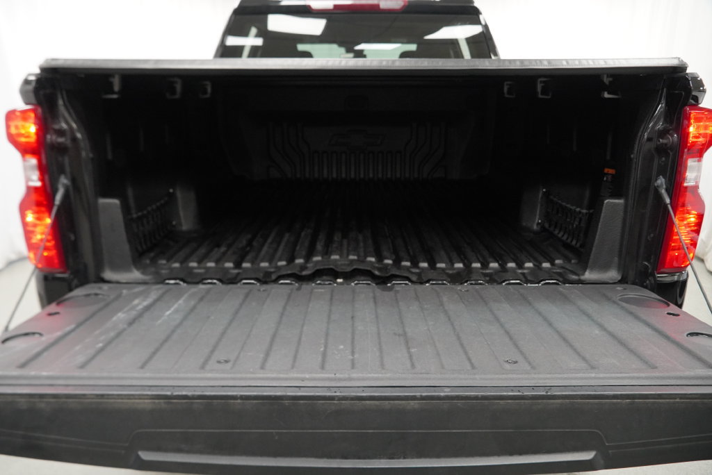 Used 2024 Chevrolet Silverado 1500 LT AWD/4WD image 36