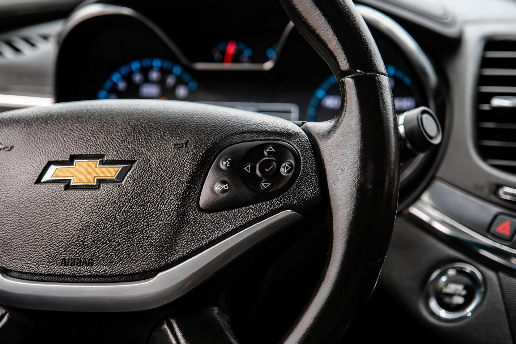 Used 2016 Chevrolet Impala LTZ FWD image 22