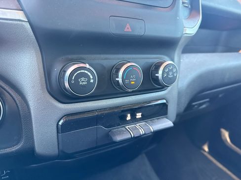 Used 2020 RAM 1500 Big Horn AWD/4WD image 14