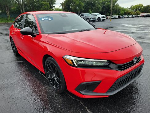 Used 2022 Honda Civic Sport image 3