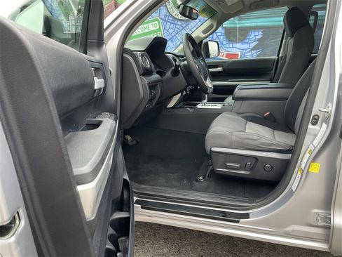 Used 2016 Toyota Tundra SR5 image 14