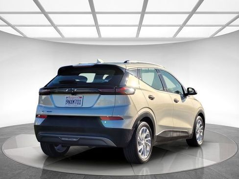 Used 2023 Chevrolet Bolt EUV LT w/ Driver Confidence Package image 5