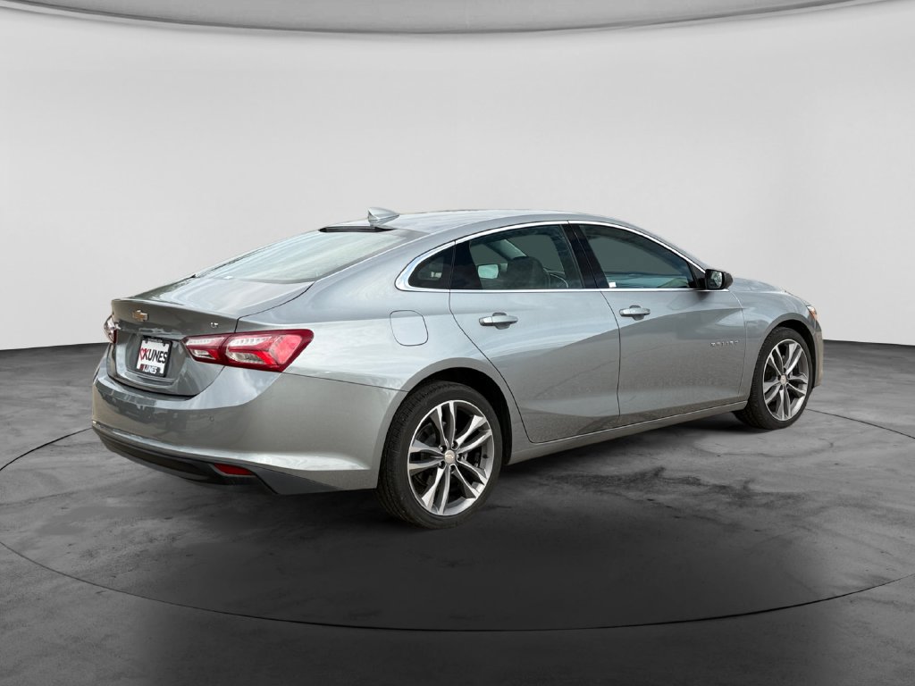 Used 2024 Chevrolet Malibu LT FWD image 9
