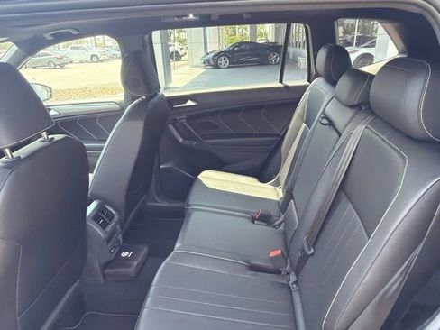 Used 2024 Volkswagen Tiguan SE R-Line AWD/4WD image 10