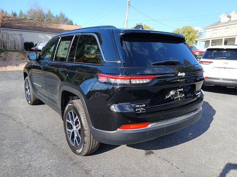New 2025 Jeep Grand Cherokee Limited image 4