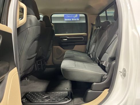 Used 2020 RAM 1500 Big Horn AWD/4WD image 38