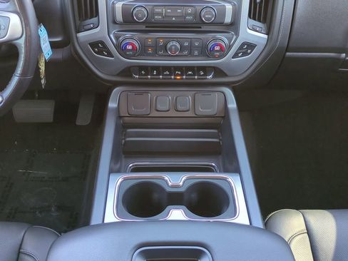 Used 2018 GMC Sierra 1500 SLT image 18