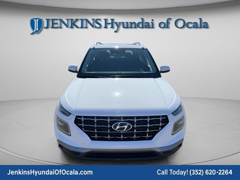 New 2025 Hyundai Venue SEL image 10