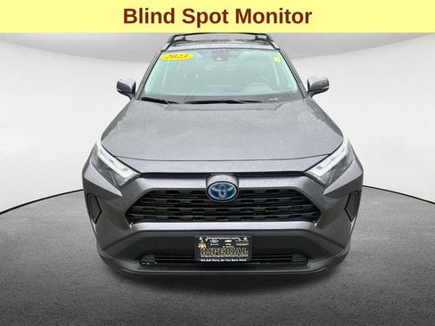 Used 2023 Toyota RAV4 LE AWD/4WD image 4