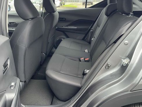 New 2025 Nissan Kicks Play S image 10