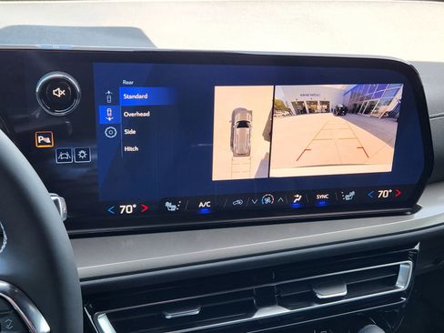 New 2026 Chevrolet Traverse LT w/ Driver Confidence Package image 16