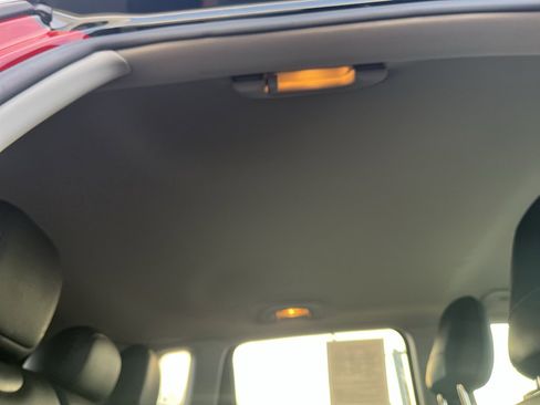 Used 2020 Jeep Compass Latitude image 28