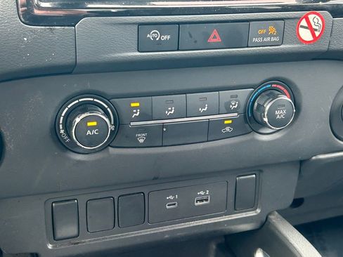 Used 2024 Nissan Frontier SV RWD image 26
