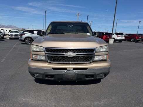 Used 2006 Chevrolet Silverado 1500 LT w/ Onstar Plus Package image 8