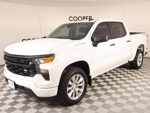 Used 2023 Chevrolet Silverado 1500 Custom AWD/4WD image 9