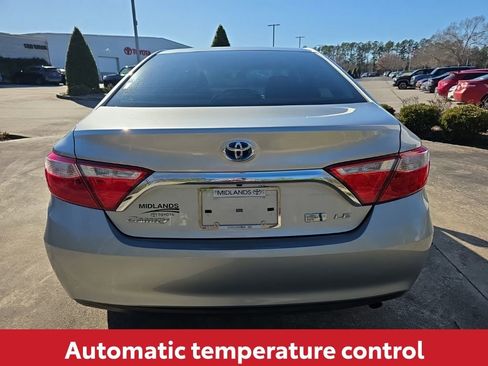 Used 2016 Toyota Camry LE image 5