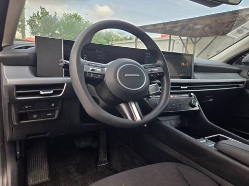 Used 2025 Hyundai Sonata SEL FWD image 15