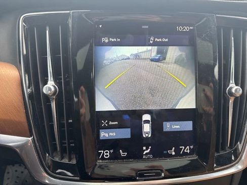 Used 2017 Volvo S90 T6 Inscription w/ Climate Package image 24